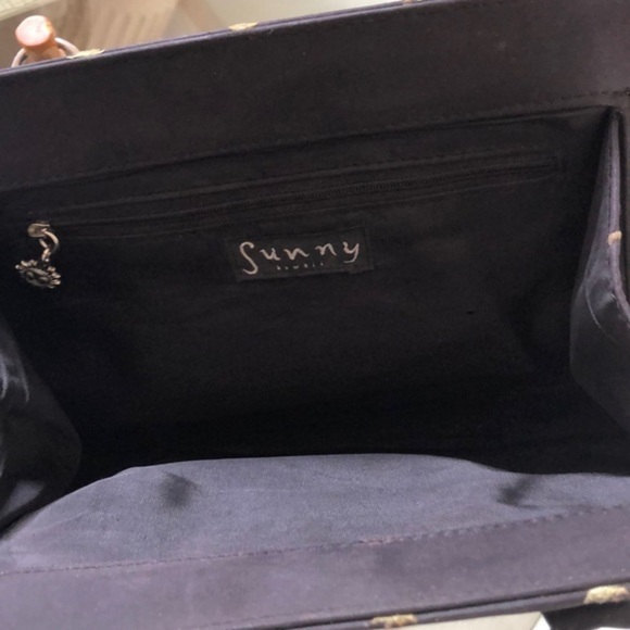 Sunny Hawaii embroidery palm tree/bamboo handl bag - Picture 6 of 11